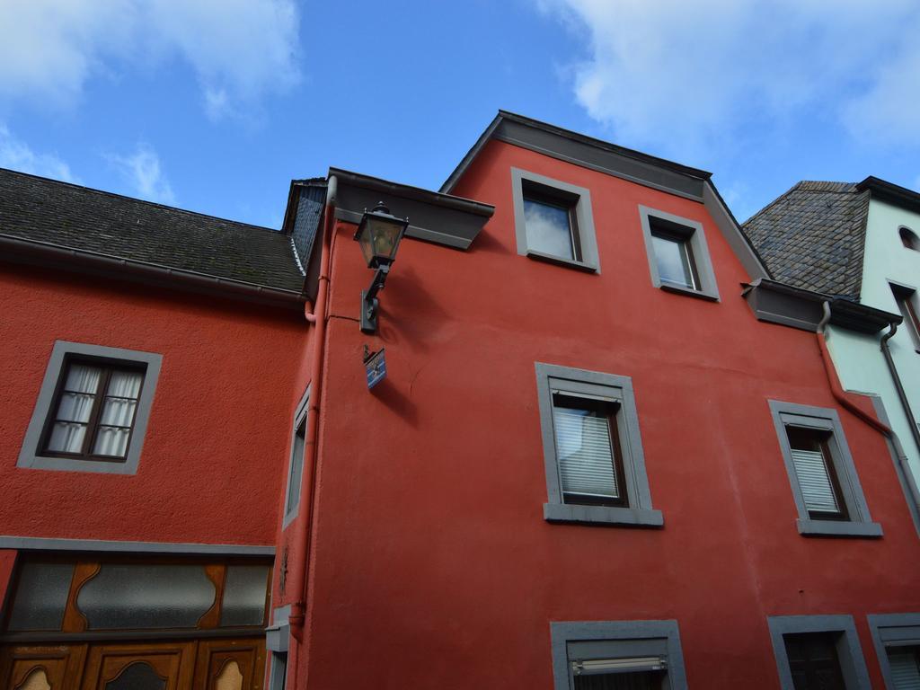 Charming Holiday Home In Neumagen Dhron Exterior photo